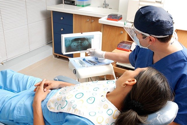 BENEFICI DELL'ODONTOIATRIA LASER ASSISISTA